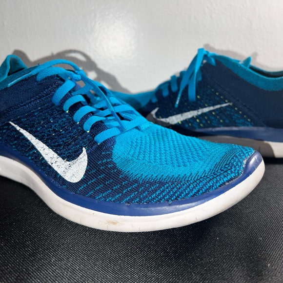 Nike Free Flyknit 4.0 running shoes. - Picture 5 of 6